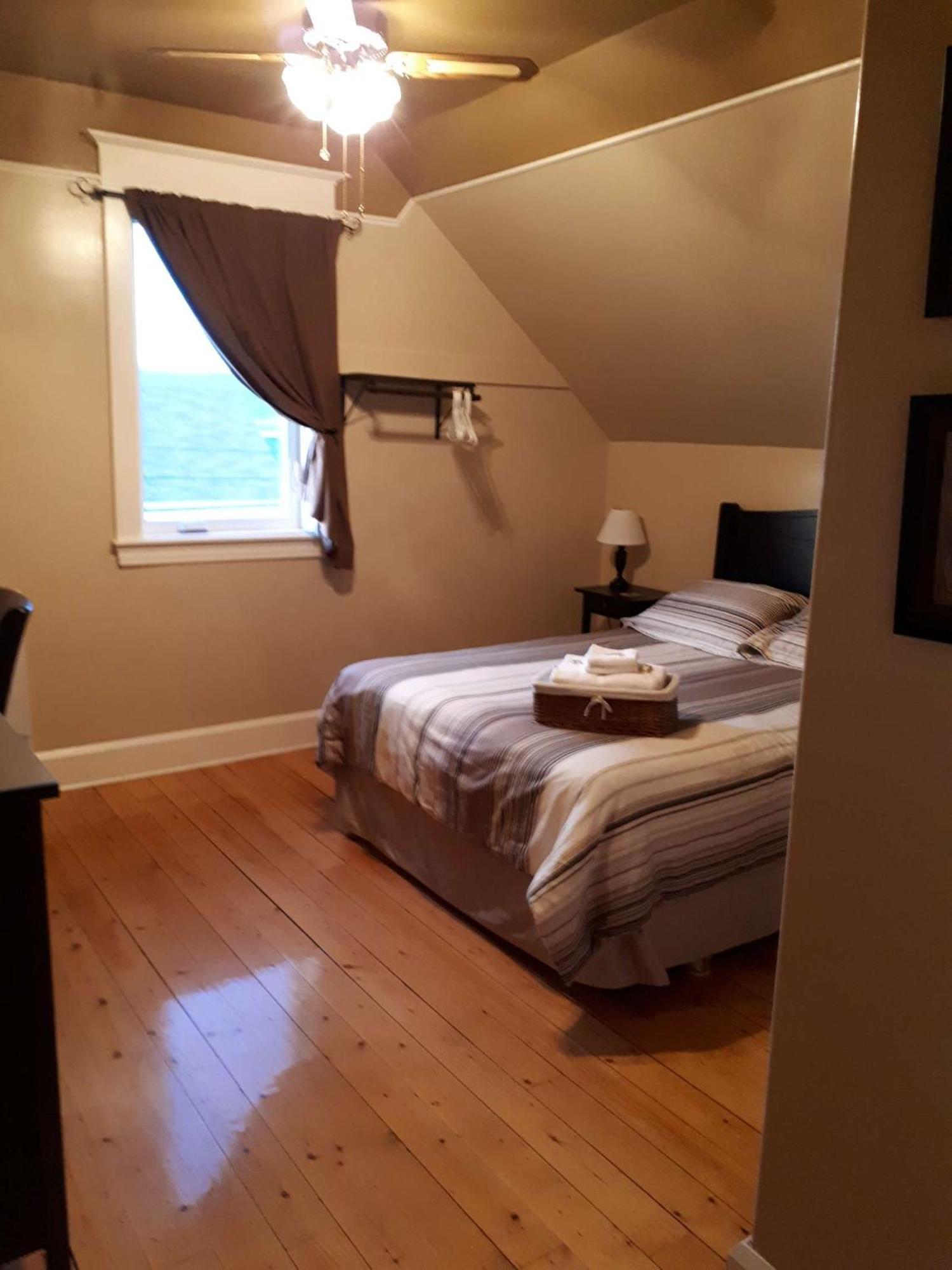 Dans Les Draps De Morphee Bed & Breakfast Campbellton Luaran gambar