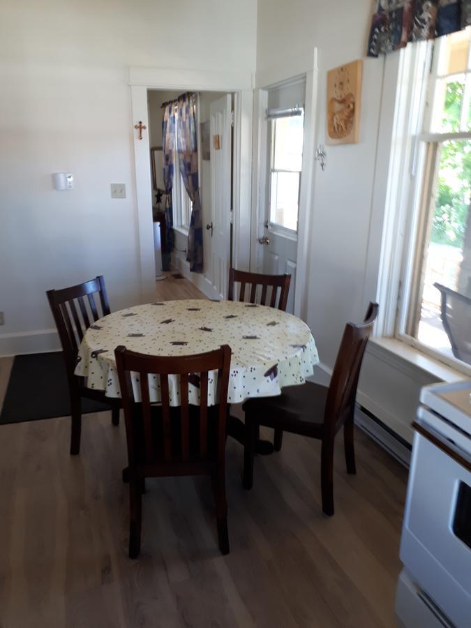 Dans Les Draps De Morphee Bed & Breakfast Campbellton Luaran gambar