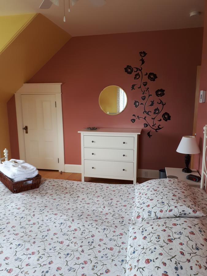 Dans Les Draps De Morphee Bed & Breakfast Campbellton Luaran gambar